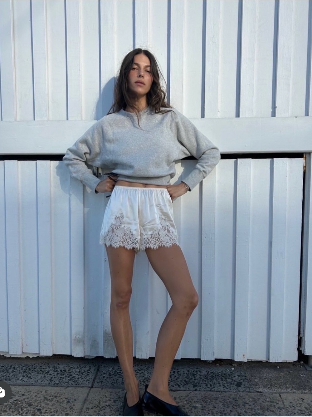 DOEN Velma Sweatshirt in Heather Grey
